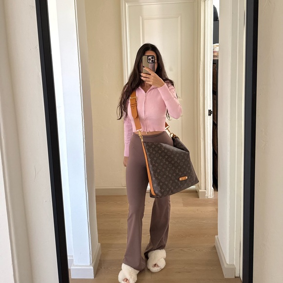 Louis Vuitton Vagabond Brown Hobo Monogram Bag - Picture 2 of 10